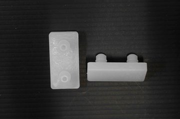 Gleiter 40x20mm, transparent, rechteckig, Distanz 22 mm